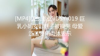 萝莉系新人18萌妹双马尾活力美少女，全裸诱惑揉捏贫乳，叫起来很好听