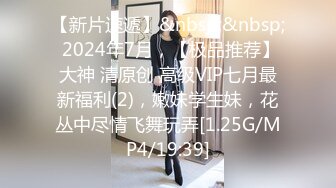 漂亮美女爱运动 在家光屁屁各种锻炼 身材不错 香汗淋漓 看着大吊男友鸡鸡硬邦邦 只能口爆吃精了