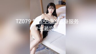 商场女厕全景偷拍二次入镜的清纯美女嫩穴拥有无与伦比的诱人优势 (1)