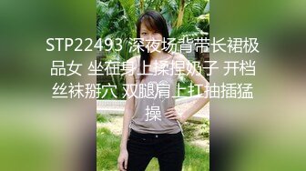 颜值很高的女友披肩发好漂亮，镜头前诱惑狼友，掰开粉嫩骚穴给狼友看