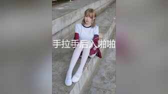 【幸福老哥双飞美臀骚女】跪着翘起屁股舔逼，叠罗汉舔屌扣穴，轮流吃JB，扶腰后入爆操，上位骑乘换着操