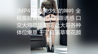 很骨感苗条很瘦的甜美纯妹子却取名-一只小胖猪，颜值非常高，再增肥10斤就完美了